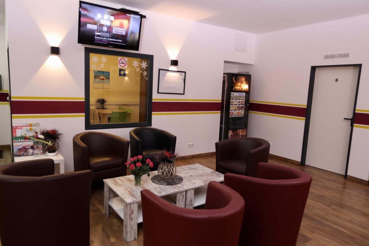 K&M Hostel Hamburg Ngoại thất bức ảnh
